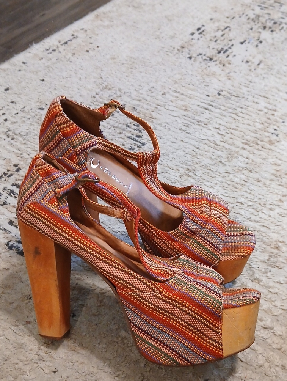 Jeffrey Campbell Platform Wood Heel Fabric Heels Size 8.5